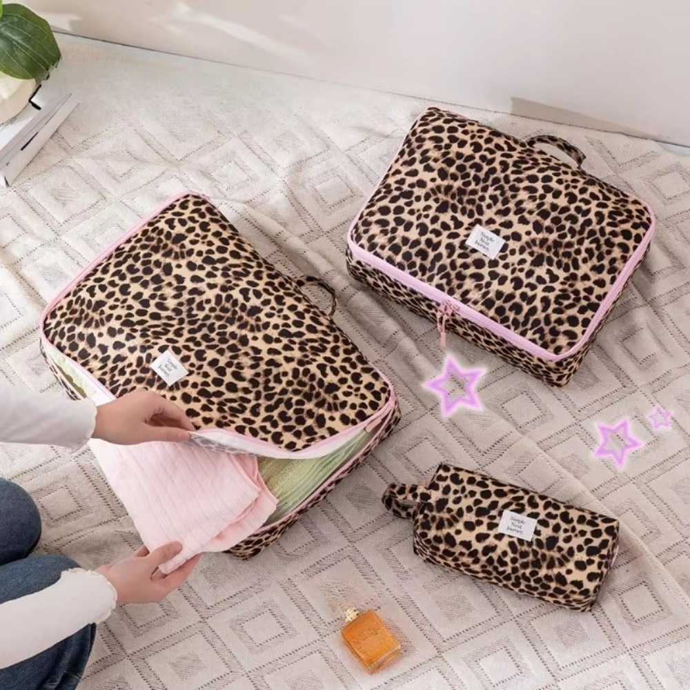 กระเป๋าเครื่องสำอางลายเสือดาวก - Cosmetic Bags บทวิจารณ์และราคา